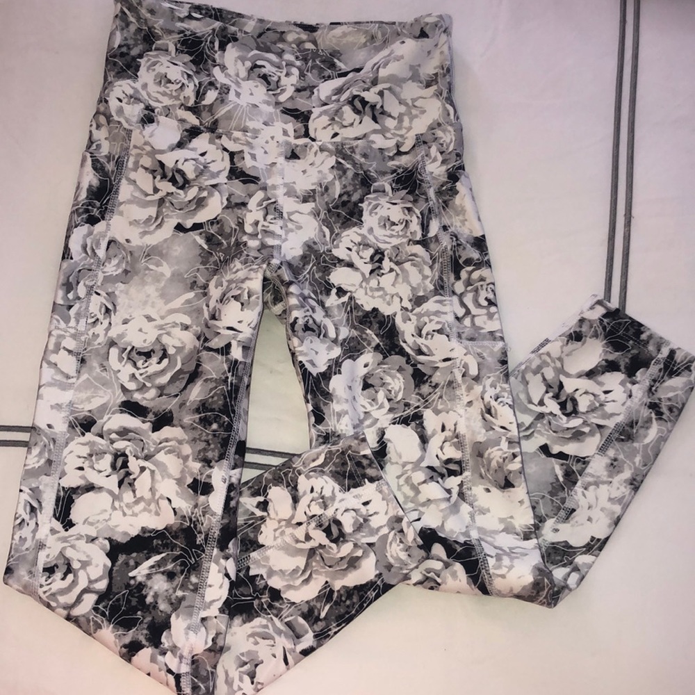 Marika Brand Flower Print capris